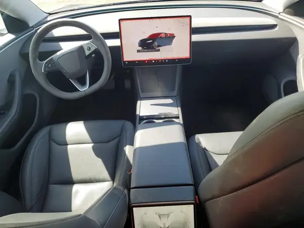 5YJ3E1EA4SF001856 2025 TESLA MODEL 3 - Image 8