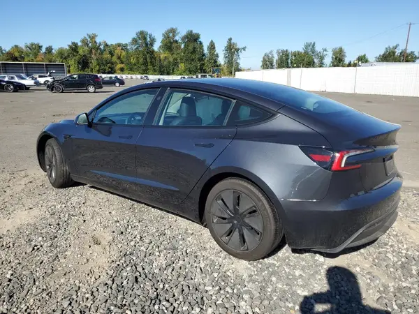 5YJ3E1EA4SF004949 2025 TESLA MODEL 3 - Image 2