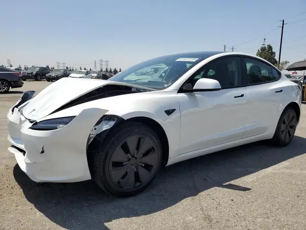 5YJ3E1EA4SF005387 2025 TESLA MODEL 3 - Image 1