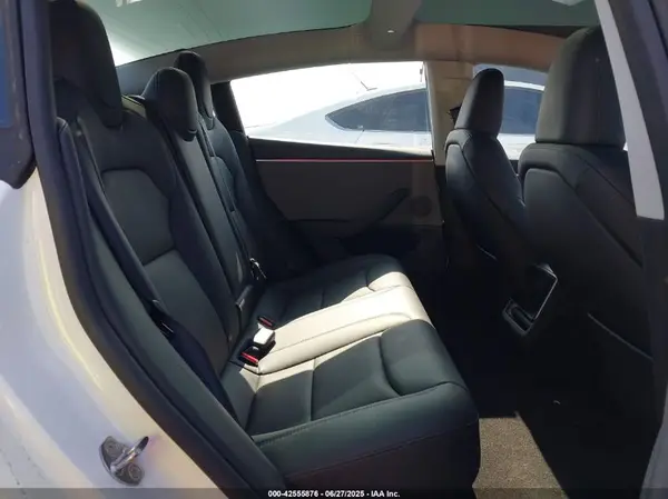 5YJ3E1EA4SF005535 2025 TESLA MODEL 3 - Image 8