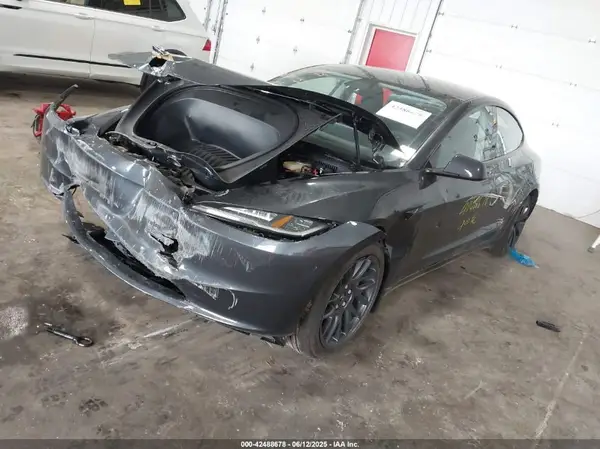 5YJ3E1EA4SF007401 2025 TESLA MODEL 3 - Image 2