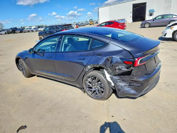 5YJ3E1EA4SF007995 2025 TESLA MODEL 3 - Image 2