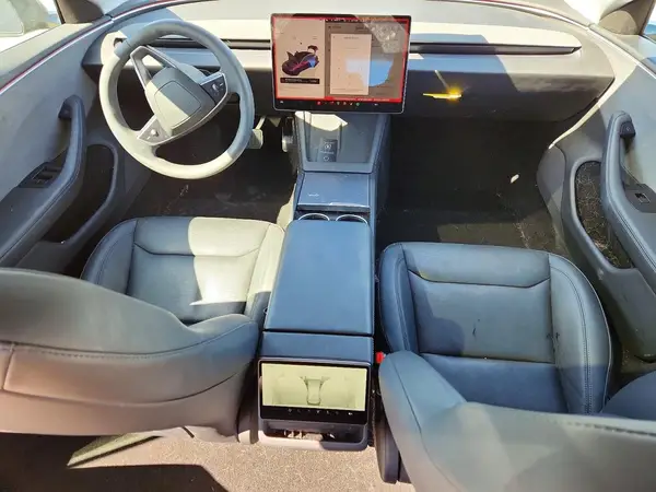 5YJ3E1EA4SF007995 2025 TESLA MODEL 3 - Image 8