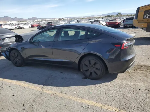 5YJ3E1EA4SF009973 2025 TESLA MODEL 3 - Image 2