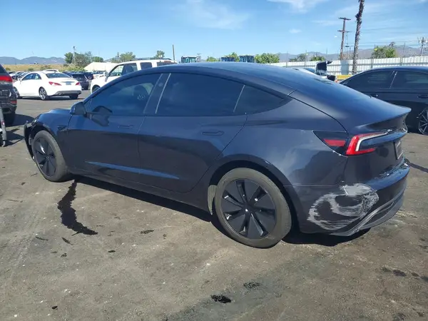5YJ3E1EA4SF022898 2025 TESLA MODEL 3 - Image 2