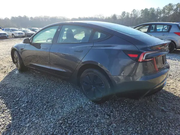 5YJ3E1EA4SF024277 2025 TESLA MODEL 3 - Image 2