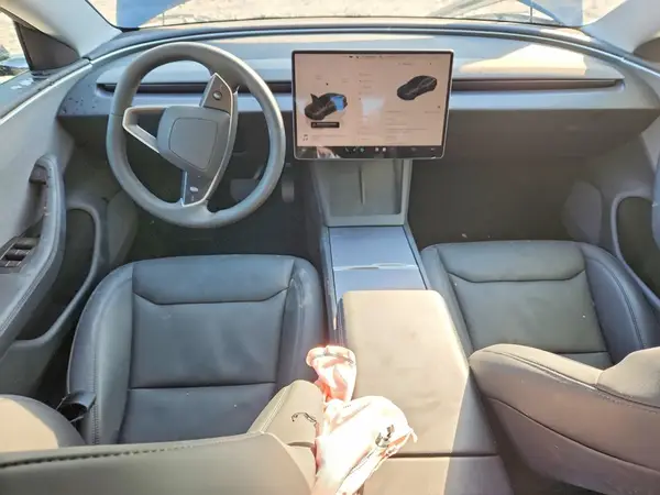 5YJ3E1EA4SF024277 2025 TESLA MODEL 3 - Image 8