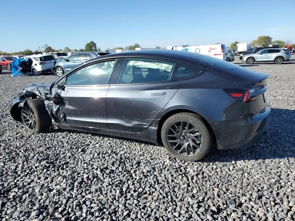 5YJ3E1EA4SF024392 2025 TESLA MODEL 3 - Image 2