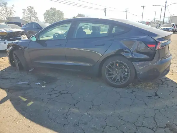 5YJ3E1EA4SF027258 2025 TESLA MODEL 3 - Image 2