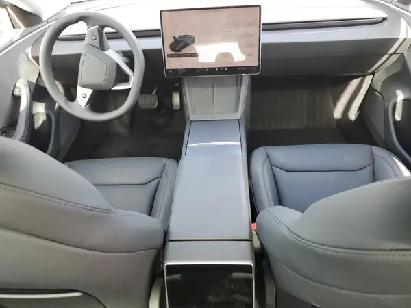 5YJ3E1EA4SF029401 2025 TESLA MODEL 3 - Image 8