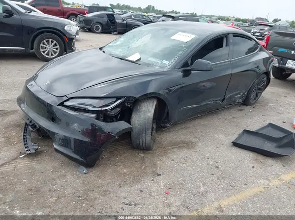 5YJ3E1EA4SF037207 2025 TESLA MODEL 3 - Image 2