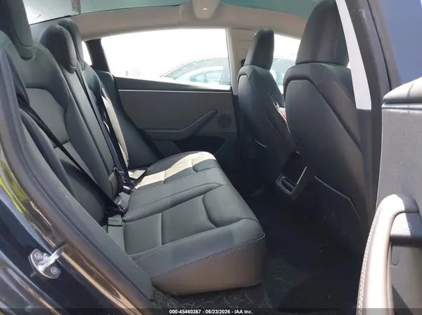 5YJ3E1EA4SF055416 2025 TESLA MODEL 3 - Image 8