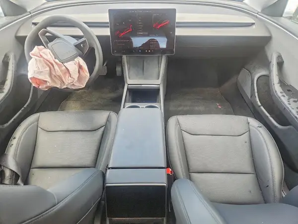 5YJ3E1EA4SF055447 2025 TESLA MODEL 3 - Image 8