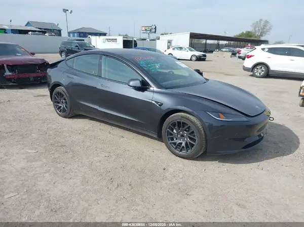 5YJ3E1EA4SF059546 2025 TESLA MODEL 3 - Image 1