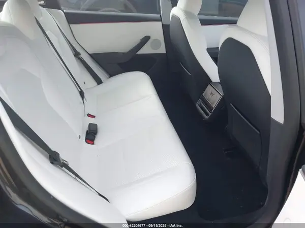 5YJ3E1EA4SF062561 2025 TESLA MODEL 3 - Image 8
