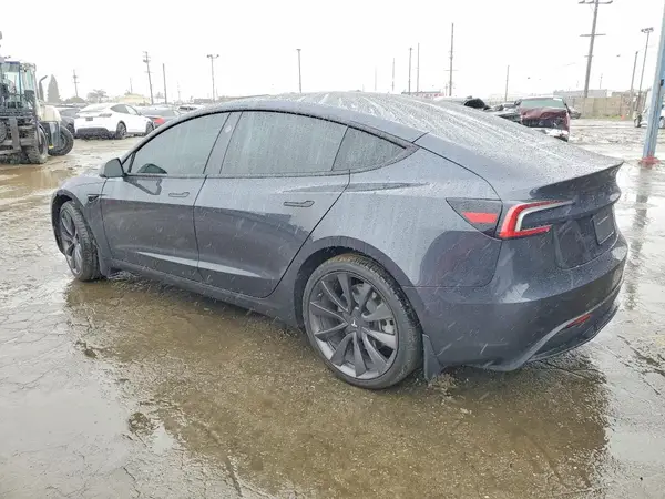 5YJ3E1EA4SF071003 2025 TESLA MODEL 3 - Image 2