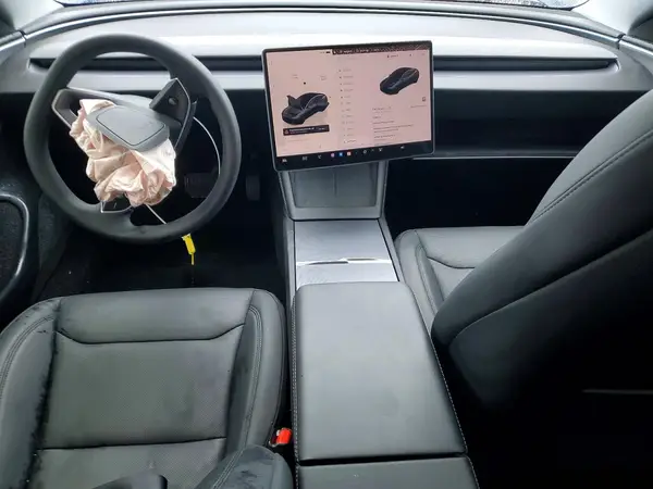 5YJ3E1EA4SF071003 2025 TESLA MODEL 3 - Image 8