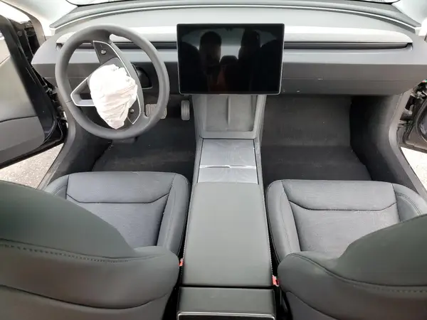 5YJ3E1EA4SF078601 2025 TESLA MODEL 3 - Image 8