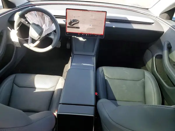 5YJ3E1EA4SF079537 2025 TESLA MODEL 3 - Image 8
