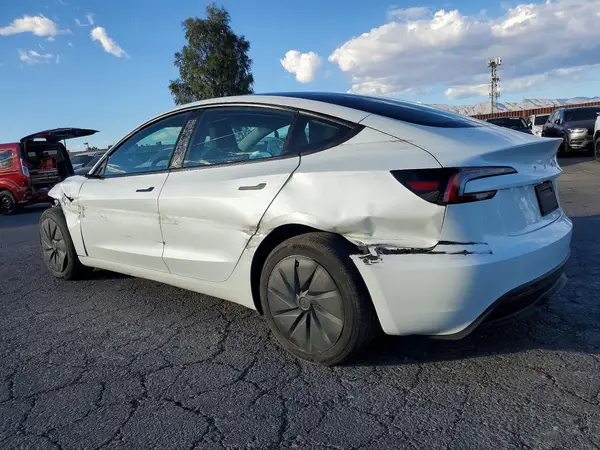 5YJ3E1EA4SF117347 2025 TESLA MODEL 3 - Image 2