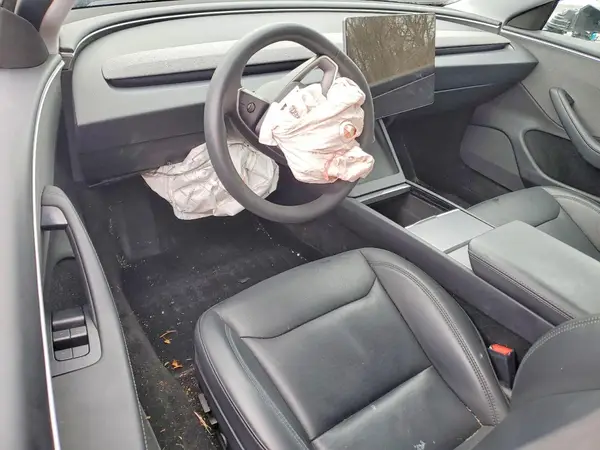 5YJ3E1EA4SF880307 2025 TESLA MODEL 3 - Image 8