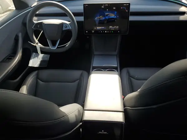 5YJ3E1EA4SF880355 2025 TESLA MODEL 3 - Image 8