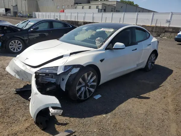 5YJ3E1EA4SF887094 2025 TESLA MODEL 3 - Image 1