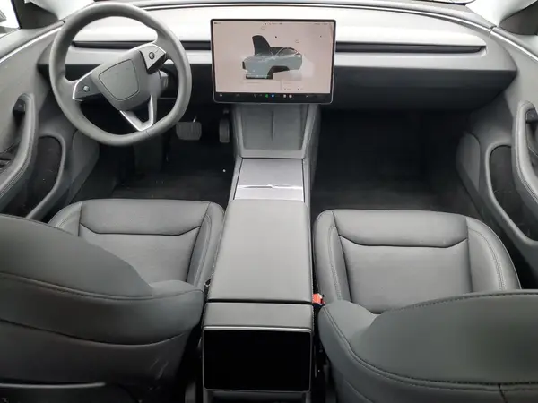 5YJ3E1EA4SF892568 2025 TESLA MODEL 3 - Image 8