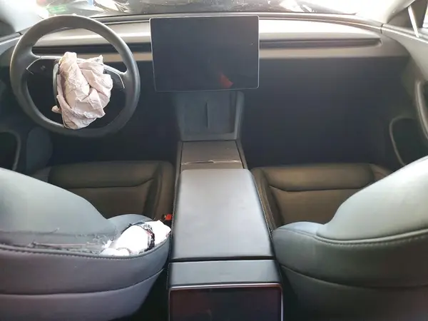 5YJ3E1EA4SF895034 2025 TESLA MODEL 3 - Image 8