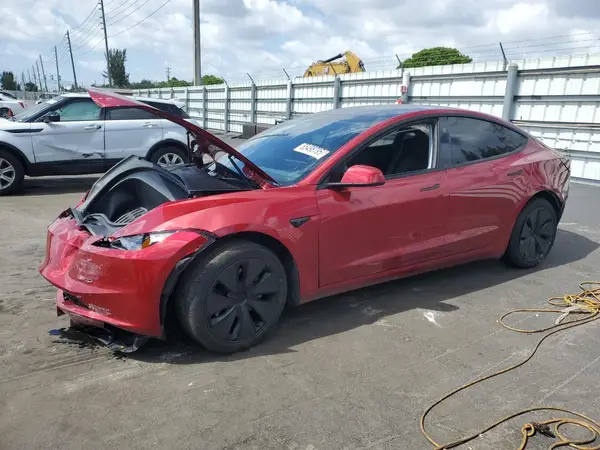5YJ3E1EA4SF897642 2025 TESLA MODEL 3 - Image 1