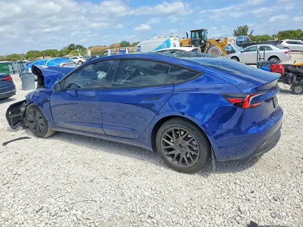 5YJ3E1EA4SF906002 2025 TESLA MODEL 3 - Image 2