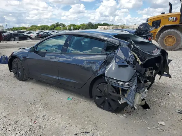 5YJ3E1EA4SF914102 2025 TESLA MODEL 3 - Image 2