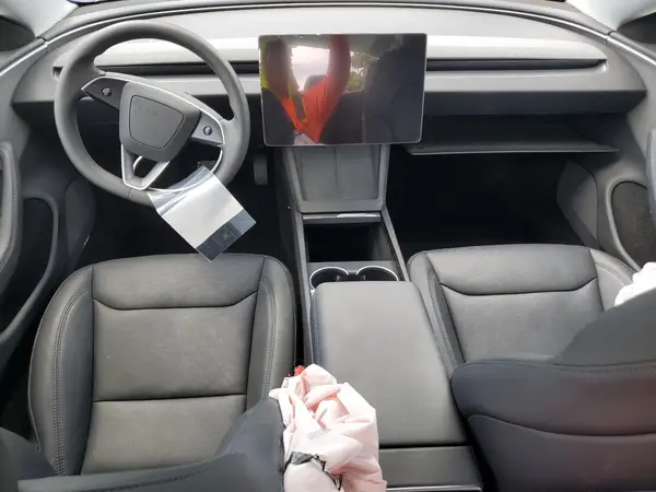 5YJ3E1EA4SF914102 2025 TESLA MODEL 3 - Image 8