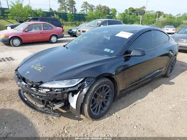 5YJ3E1EA4SF914780 2025 TESLA MODEL 3 - Image 2