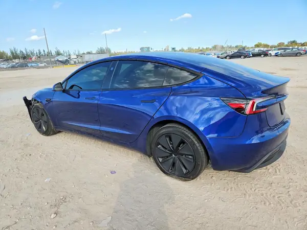 5YJ3E1EA4SF923561 2025 TESLA MODEL 3 - Image 2