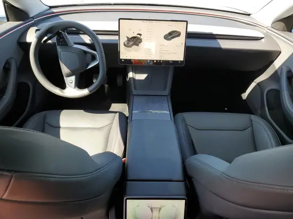 5YJ3E1EA4SF937105 2025 TESLA MODEL 3 - Image 8