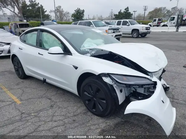 5YJ3E1EA4SF966099 2025 TESLA MODEL 3 - Image 1