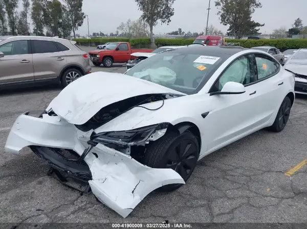 5YJ3E1EA4SF966099 2025 TESLA MODEL 3 - Image 2