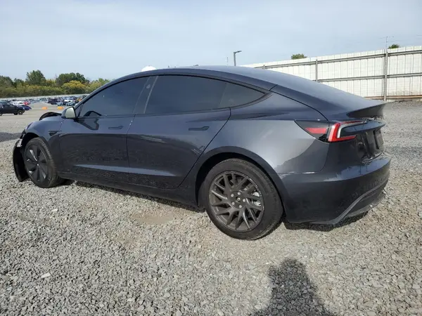 5YJ3E1EA4SF969522 2025 TESLA MODEL 3 - Image 2