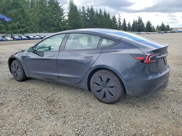5YJ3E1EA4SF970296 2025 TESLA MODEL 3 - Image 2