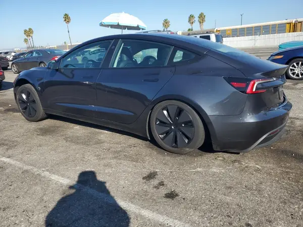 5YJ3E1EA4SF975417 2025 TESLA MODEL 3 - Image 2