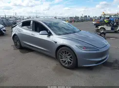 5YJ3E1EA4SF975515 2025 TESLA MODEL 3
