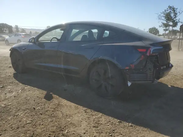 5YJ3E1EA4SF978477 2025 TESLA MODEL 3 - Image 2