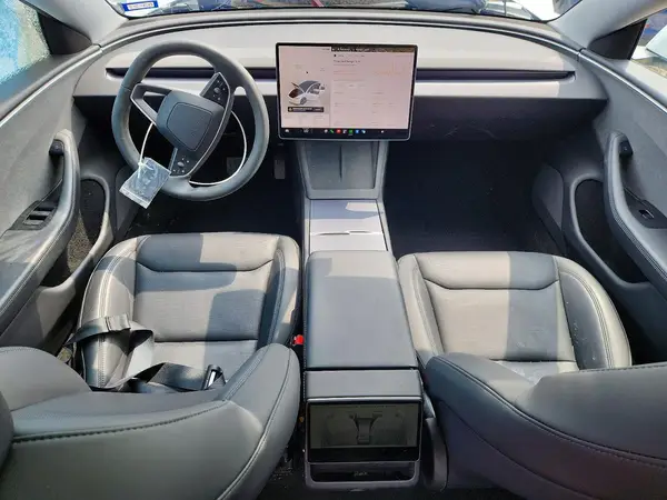 5YJ3E1EA4SF984165 2025 TESLA MODEL 3 - Image 8