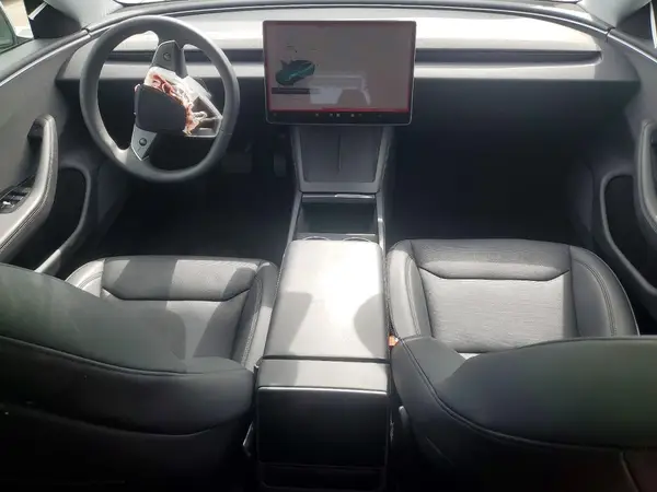 5YJ3E1EA4SF987549 2025 TESLA MODEL 3 - Image 8