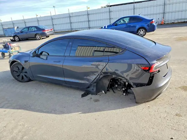 5YJ3E1EA4SF991309 2025 TESLA MODEL 3 - Image 2