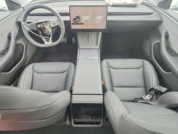 5YJ3E1EA4TF117060 2026 TESLA MODEL 3 - Image 8
