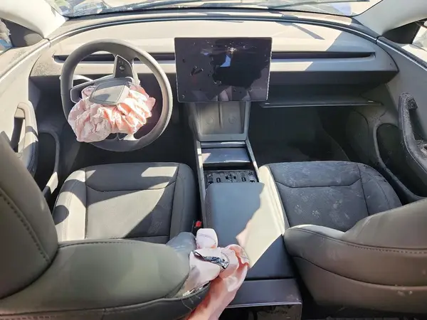 5YJ3E1EA4TF117530 2026 TESLA MODEL 3 - Image 8