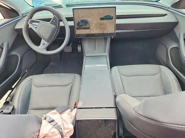 5YJ3E1EA4TF123960 2026 TESLA MODEL 3 - Image 8