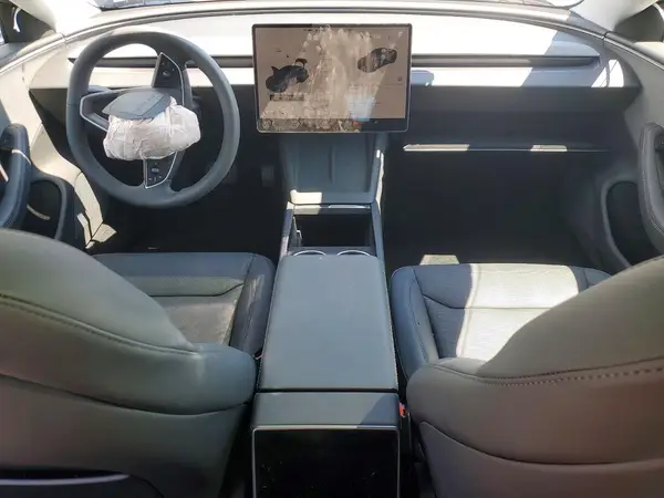 5YJ3E1EA4TF145621 2026 TESLA MODEL 3 - Image 8